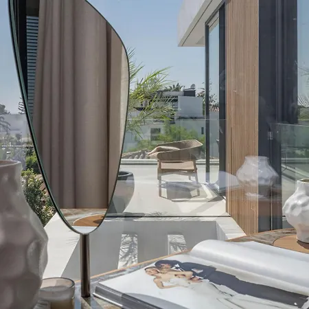 Marbesa Beachside Lux * Μαρμπέλλα