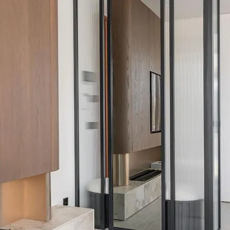 فيلة Marbesa Beachside Lux
