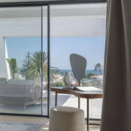 Marbesa Beachside Lux فيلة ماربيا