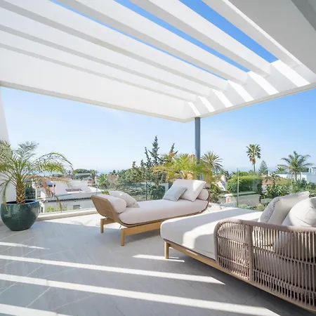 Marbesa Beachside Lux ماربيا