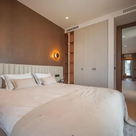 فيلة Marbesa Beachside Lux *