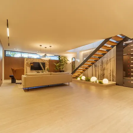 Marbesa Beachside Lux * ماربيا