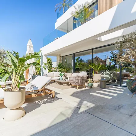 فيلة Marbesa Beachside Lux ماربيا