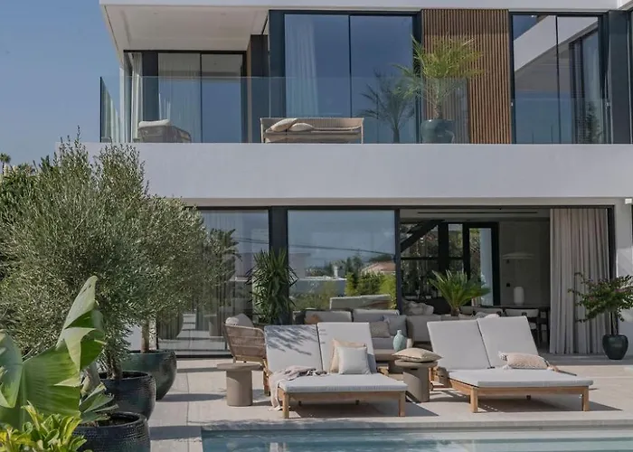 Marbesa Beachside Lux *