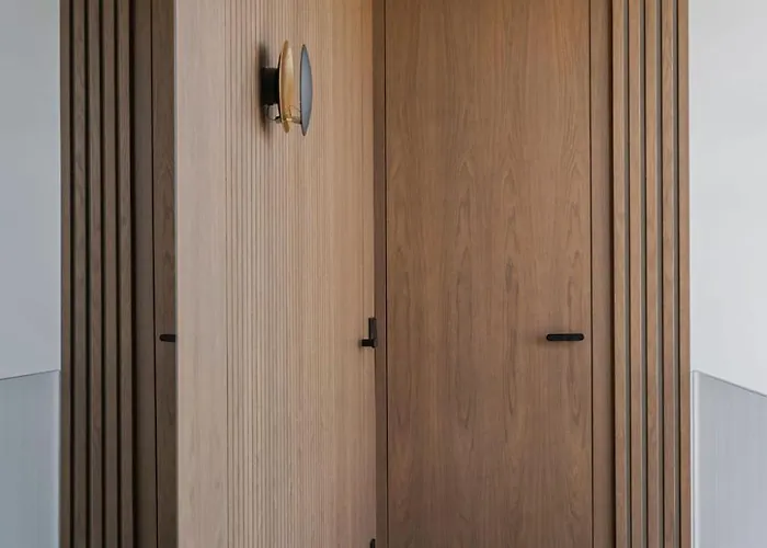 Marbesa Beachside Lux Willa