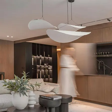 Vila Marbesa Beachside Lux